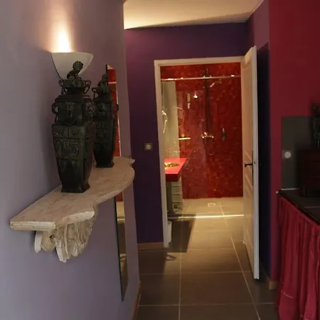 Mas De La Chapelle Hotel