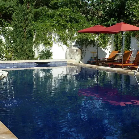 Hotel Mas De La Chapelle